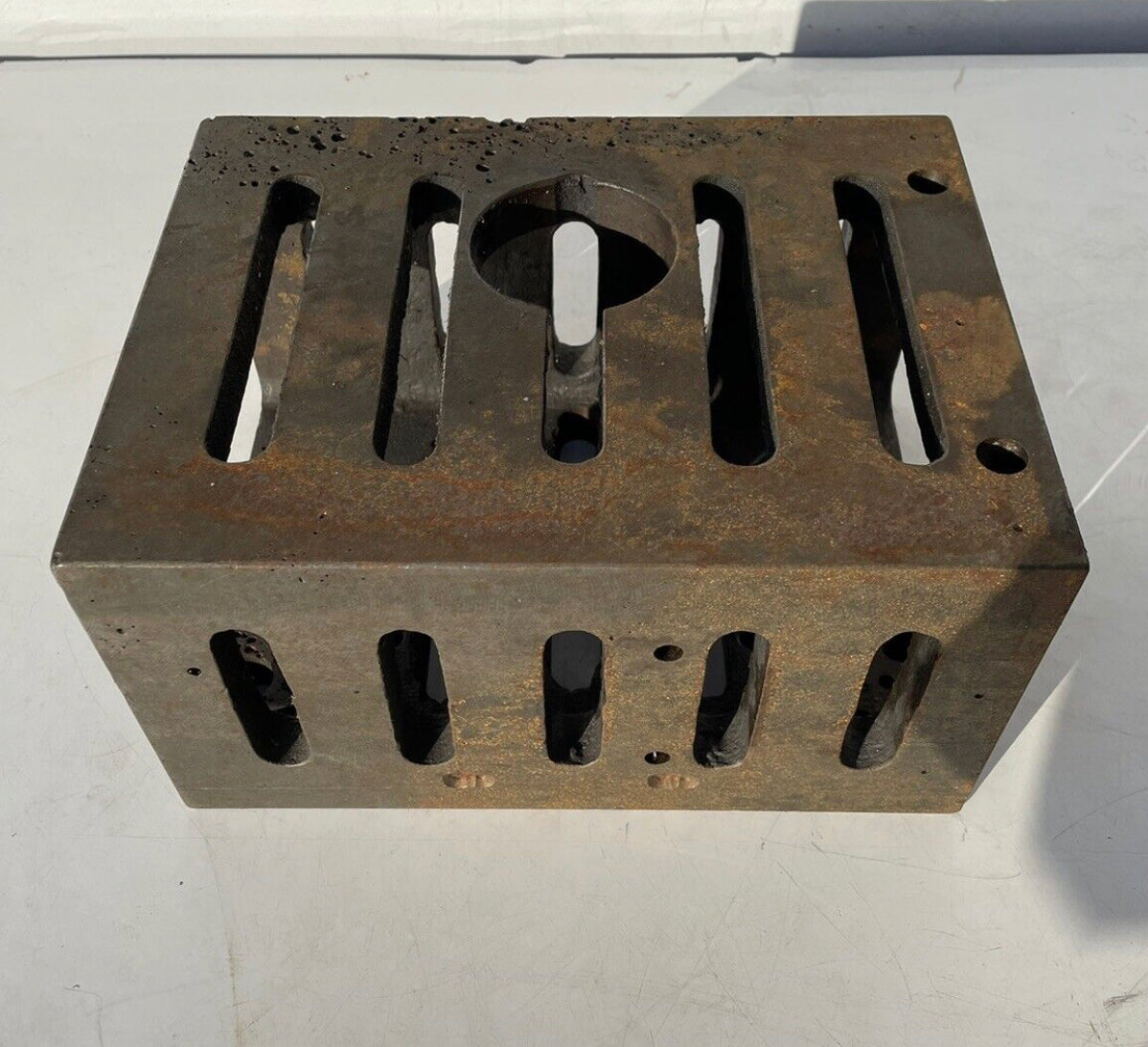 Tee Slotted Cast Iron Cube 31 cm x 16cm x 23cm x 25.25 x 26kg