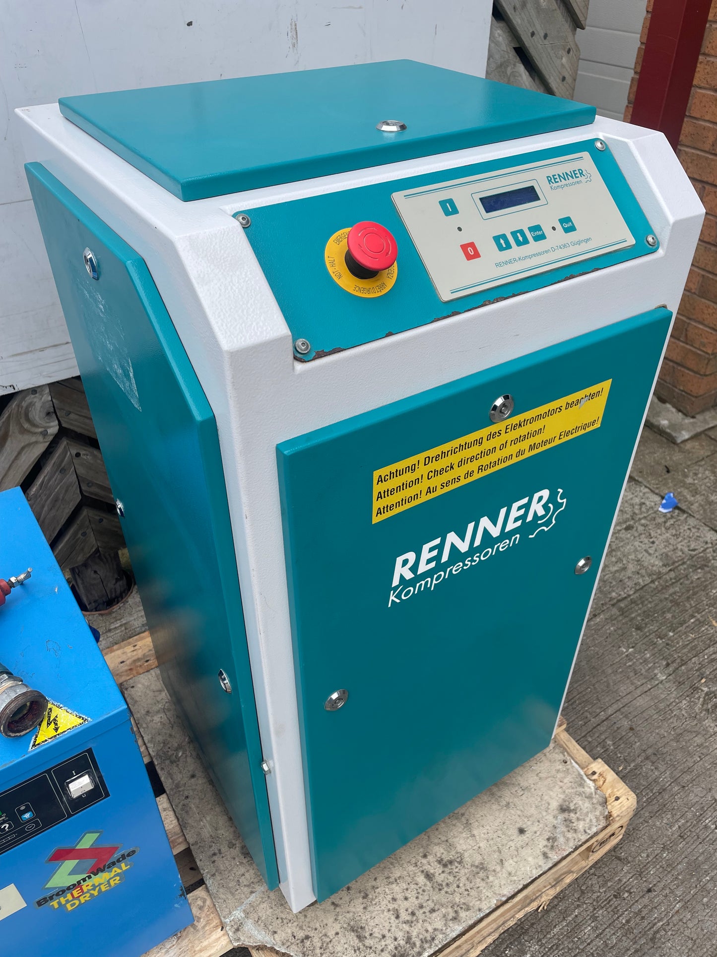 RENNER RS-PRO 7.5 Rotary Screw Compressor 7.5 Kw -2017 Model - Very Low Hours