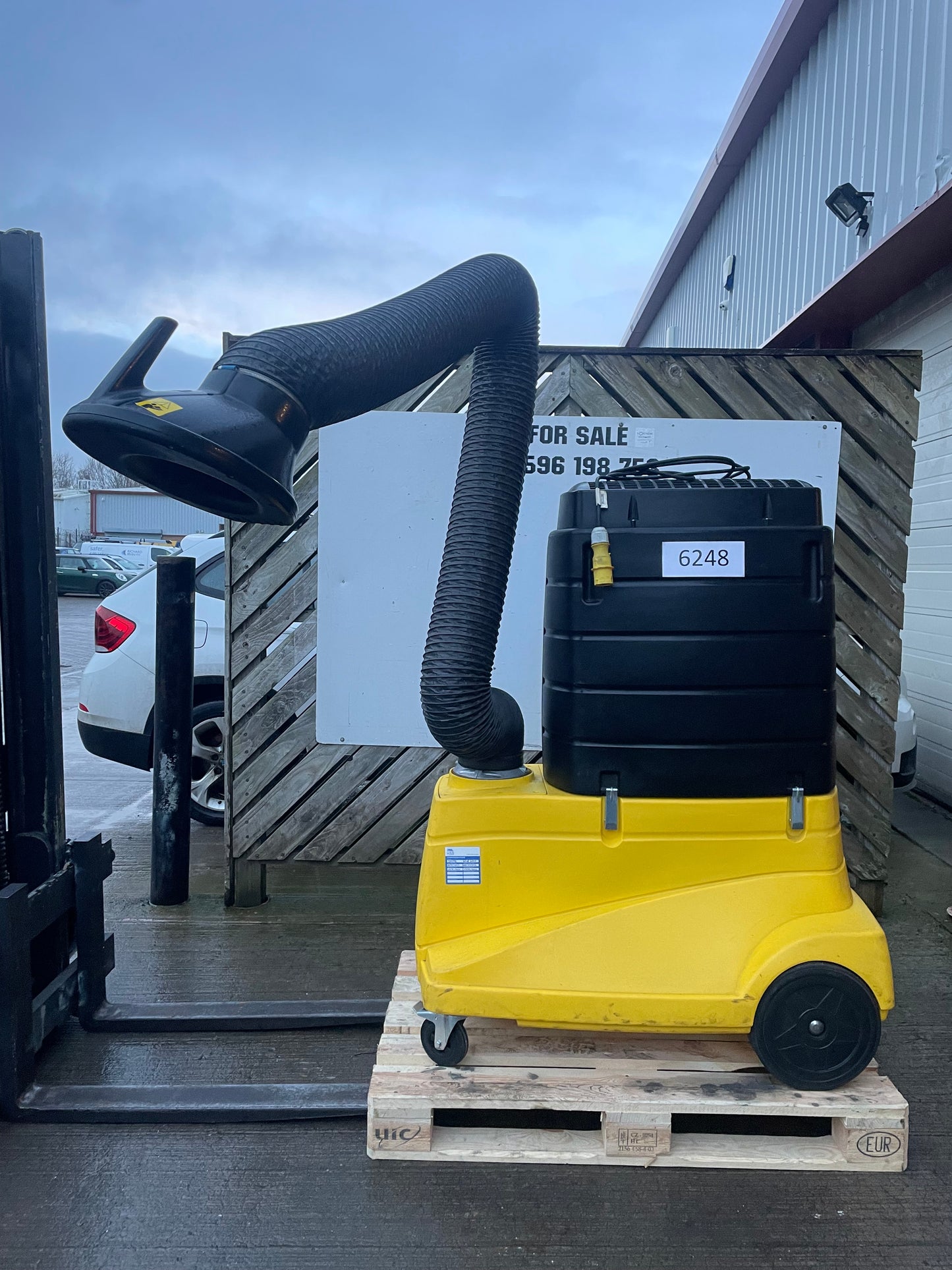 ESAB OrigoVac 110v Mobile filter cart welding Fume Extractor , TESTED TILL 08