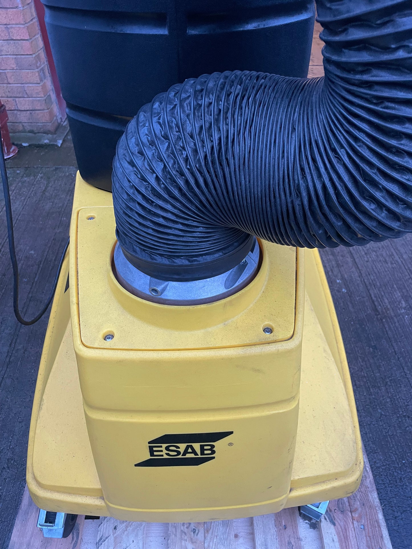 ESAB OrigoVac 110v Mobile filter cart welding Fume Extractor , TESTED TILL 08