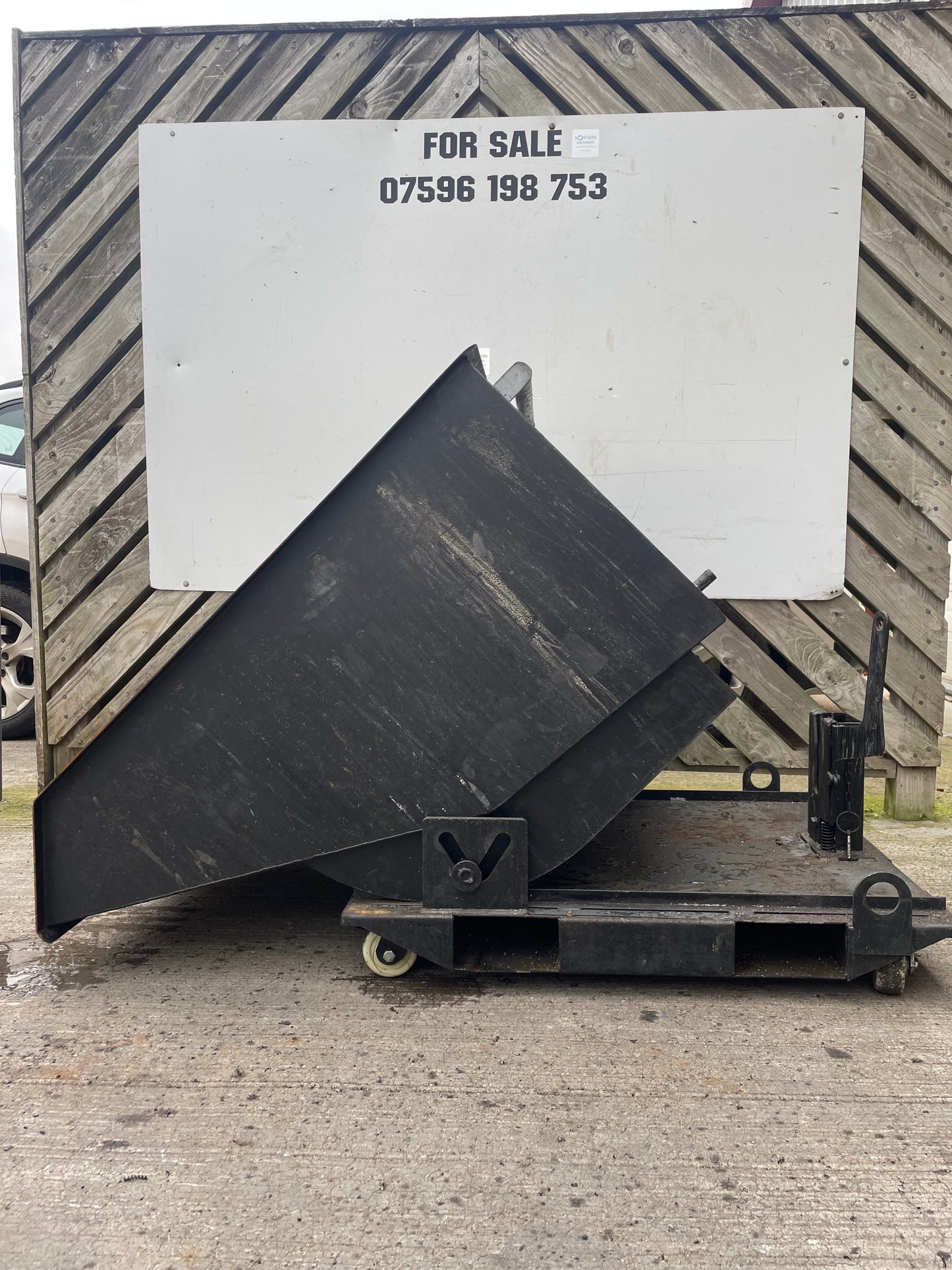 SWARF TIPPING SKIP