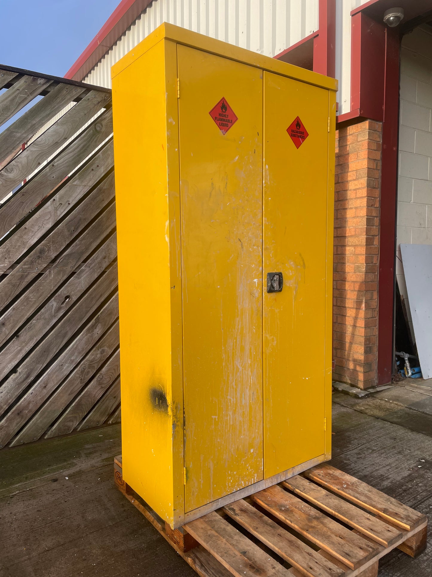 Hazardous Substance Cabinet - TWO DOOR CABINET